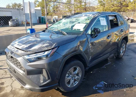 2025 Toyota Rav4 Xle z USA, uszkodzony, nr VIN 2T3P1RFVXSW611459